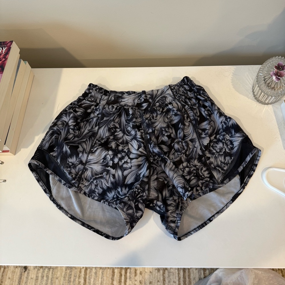 Lululemon Black and Gray Floral Hotty Hot Shorts